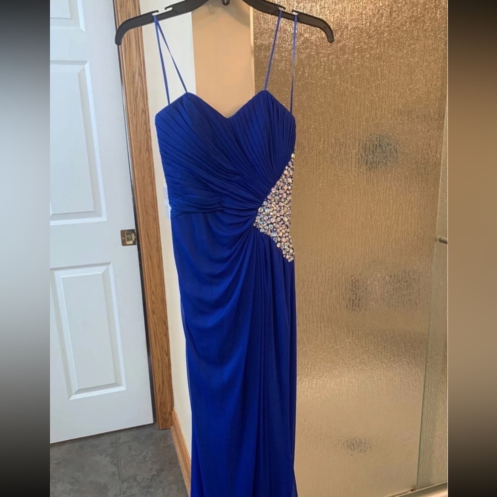 Morgan & Co Strapless Prom Dress